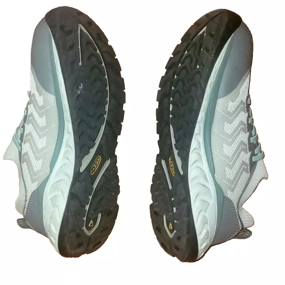 KEEN utility shoes women's size 7.5 wide : Arvada Shift (Comp Toe) ASTM slip-on - Picture 2 of 7